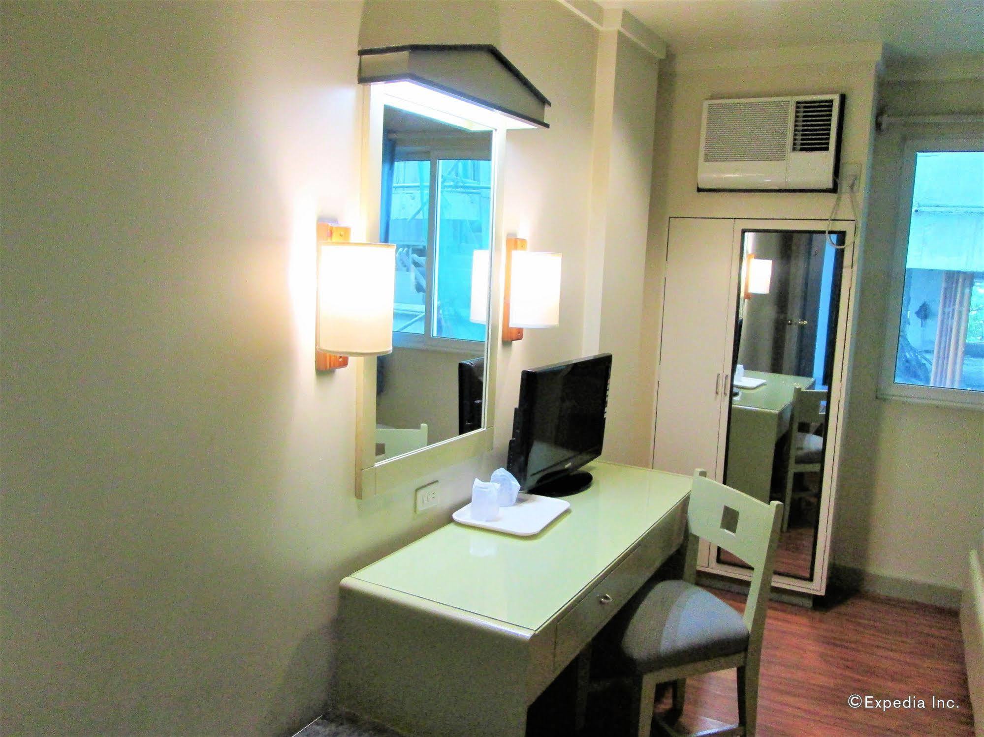 New Dawn Pensionne House Cagayan de Oro Bagian luar foto