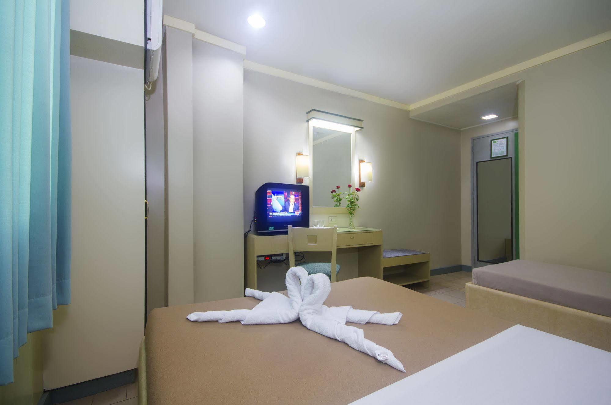 New Dawn Pensionne House Cagayan de Oro Bagian luar foto