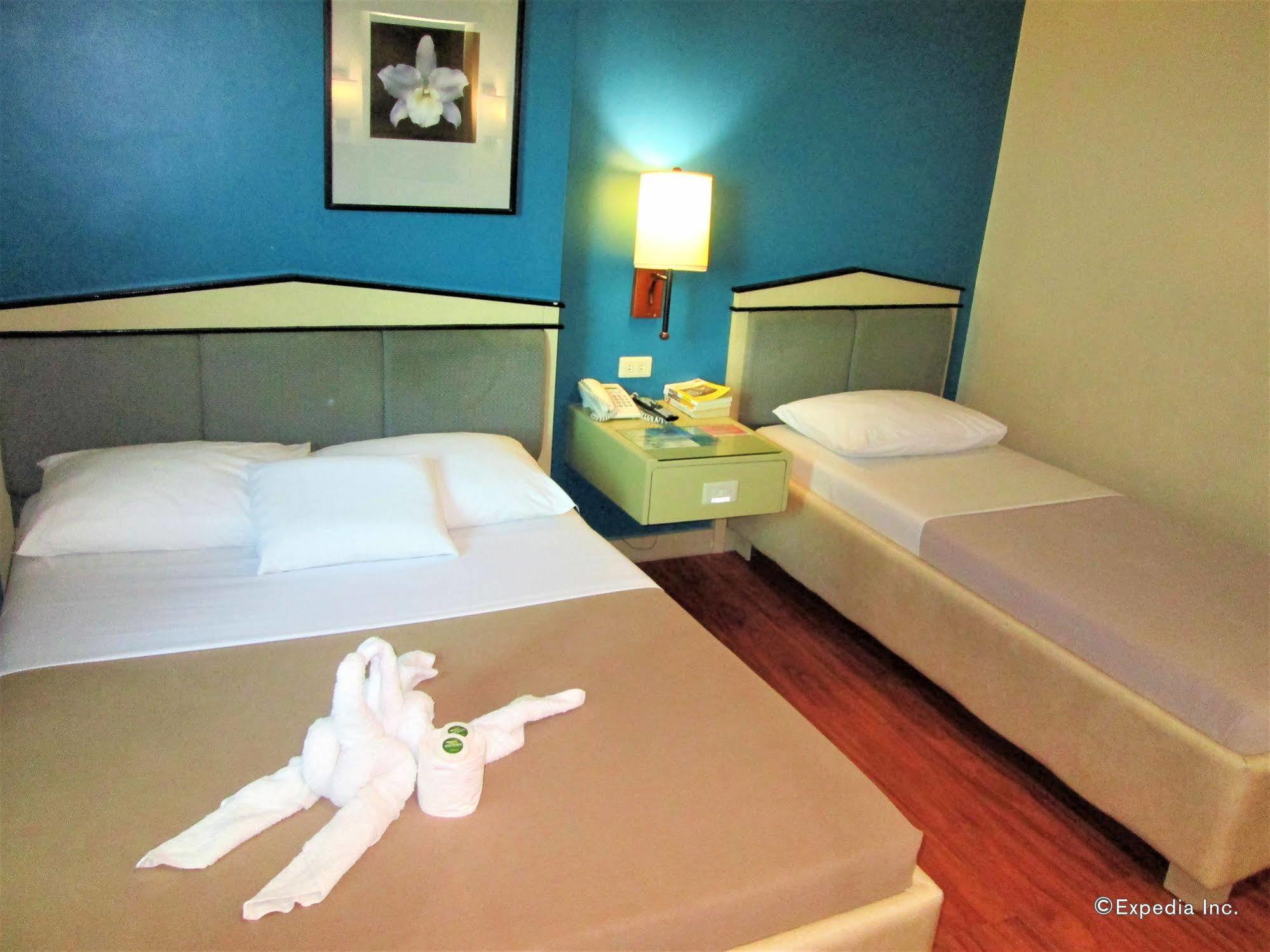 New Dawn Pensionne House Cagayan de Oro Bagian luar foto