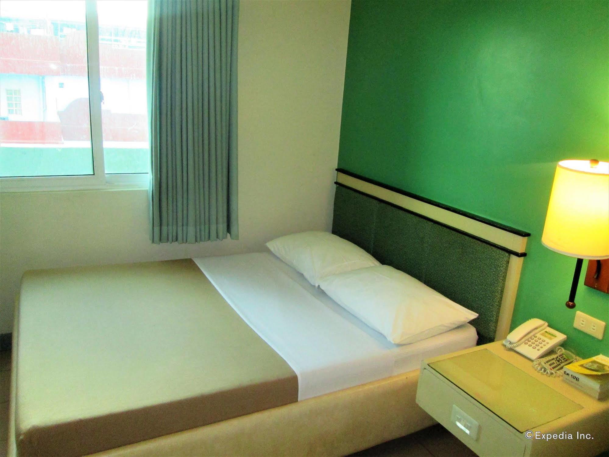 New Dawn Pensionne House Cagayan de Oro Bagian luar foto