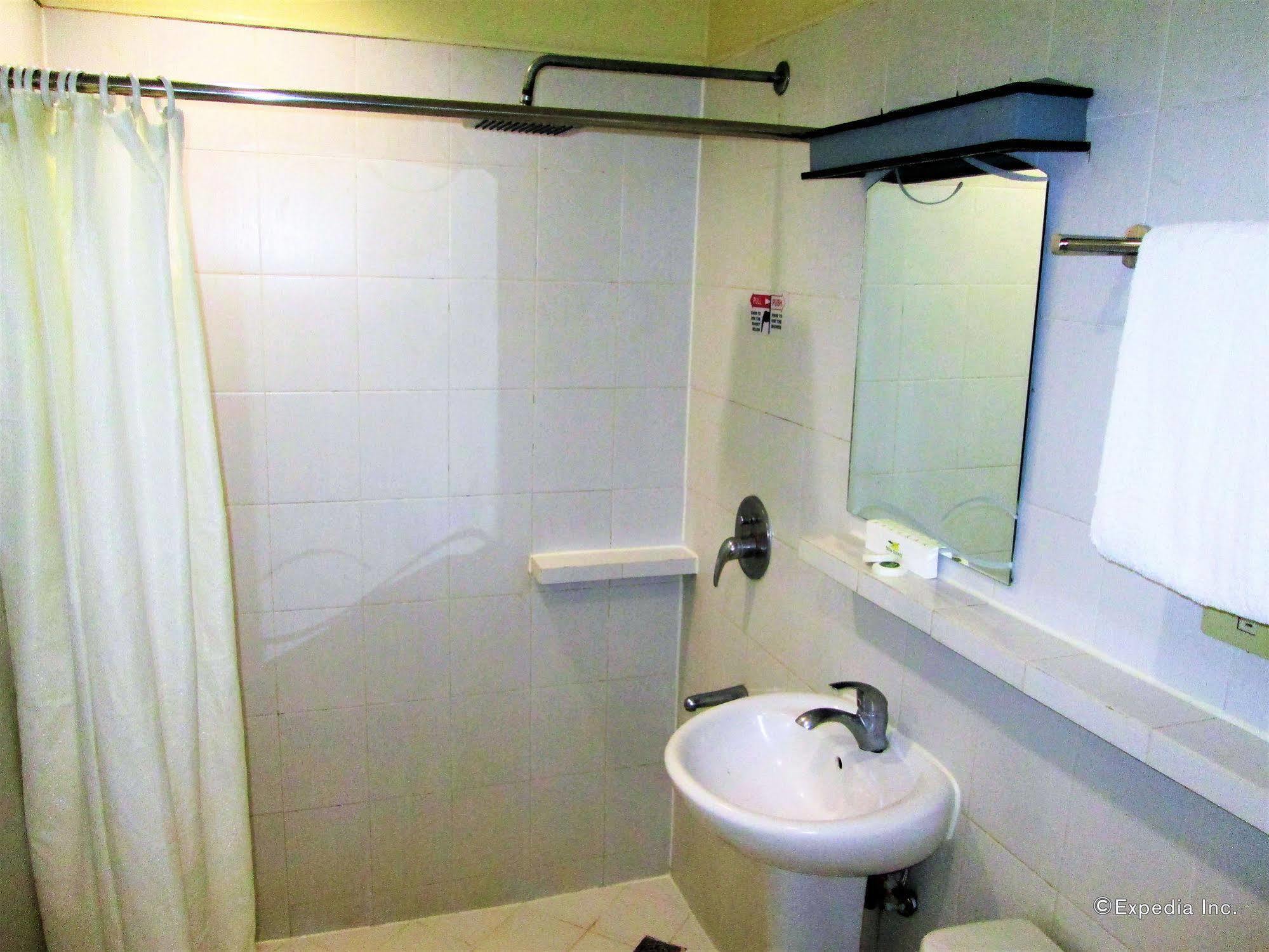 New Dawn Pensionne House Cagayan de Oro Bagian luar foto